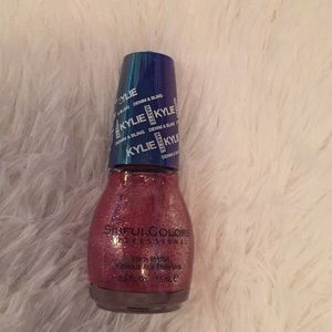Kylie Jenner nail polish